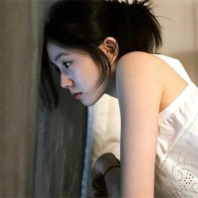 哭泣的鹦鹉
